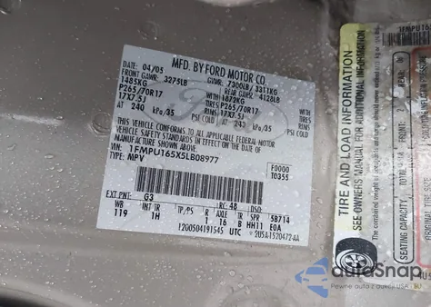 2005 Ford Expedition Nbx/Xlt z USA, uszkodzony, nr VIN 1FMPU165X5LB08977